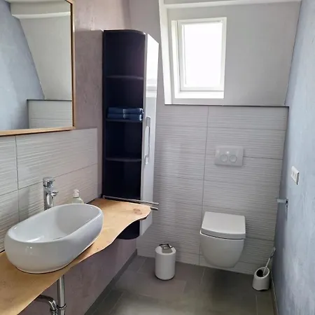 Wunderschoenes Winzerhaus Schenk Apartment